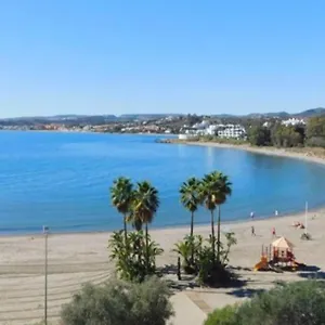 https://estepona-port-beachside-apartment-marina-bay.es-andalucia.com